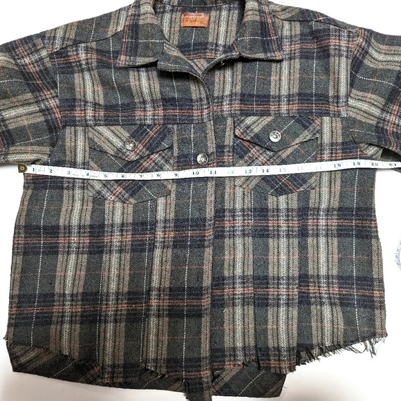 Pol Plaid Cropped Shacket Shirt Jacket Small Green - Picture 8 of 9